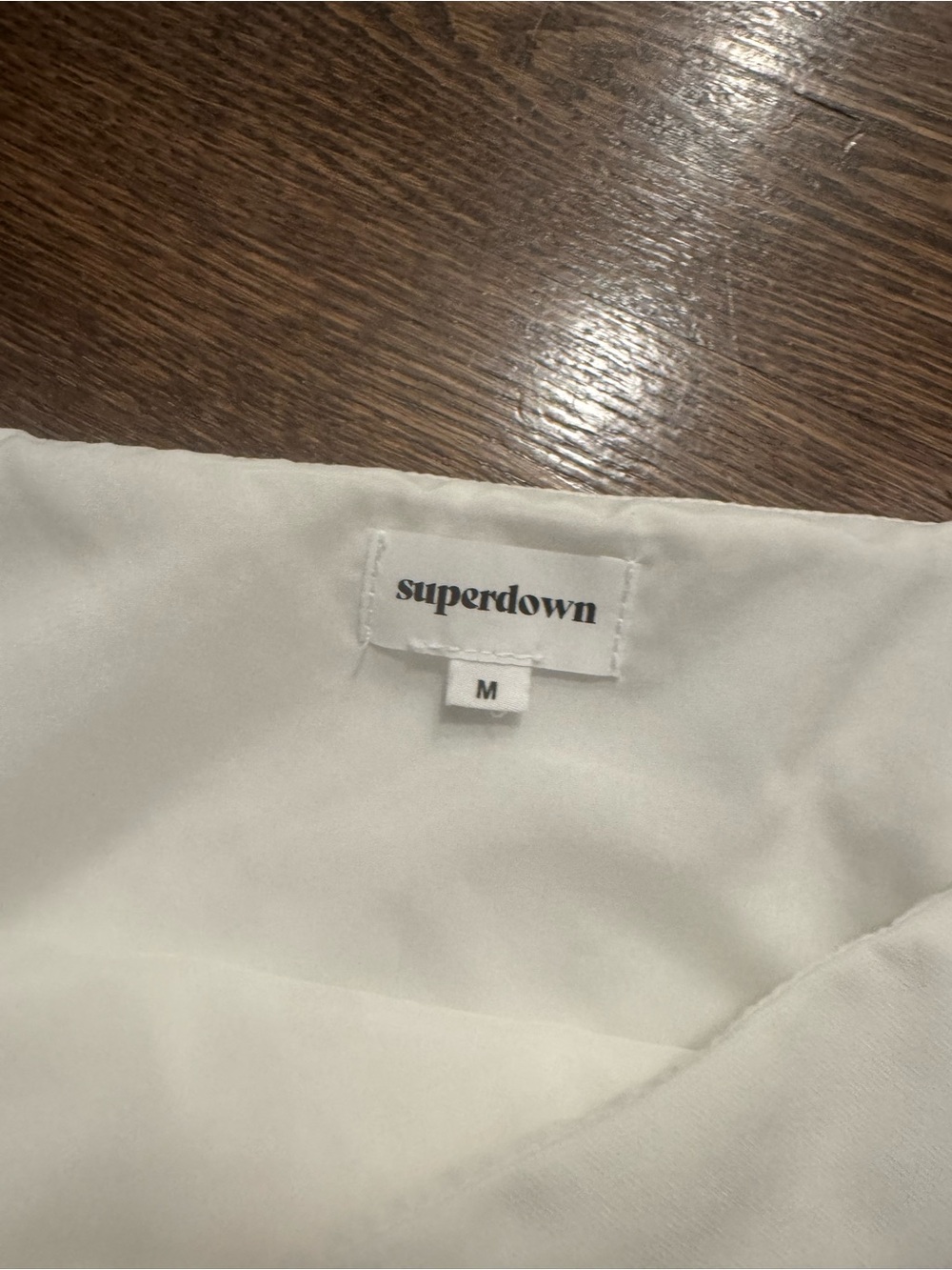 superdown White Mini Skirt - Clean A-Line - Picture 2 of 3